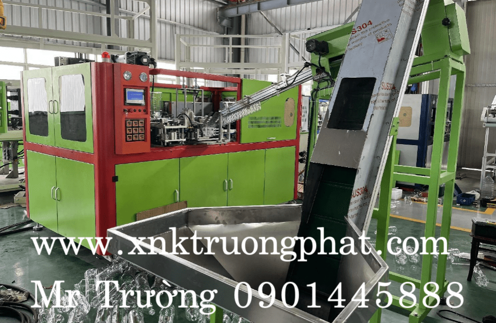 Máy thổi chai PET tự động sản lượng cao Trường Phát cung cấp