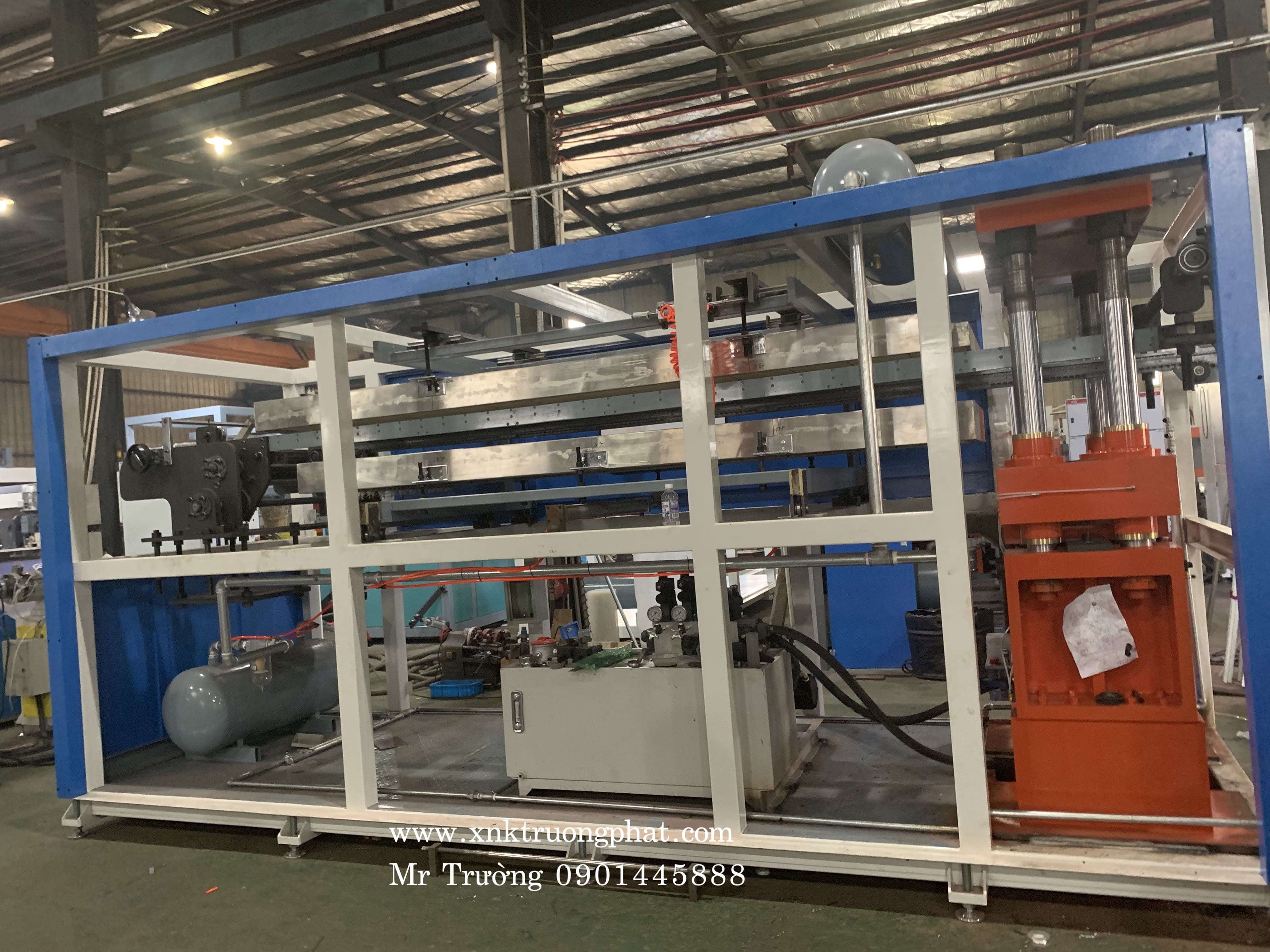 Máy làm cốc nhựa dùng 1 lần motor servo khổ rộng 850