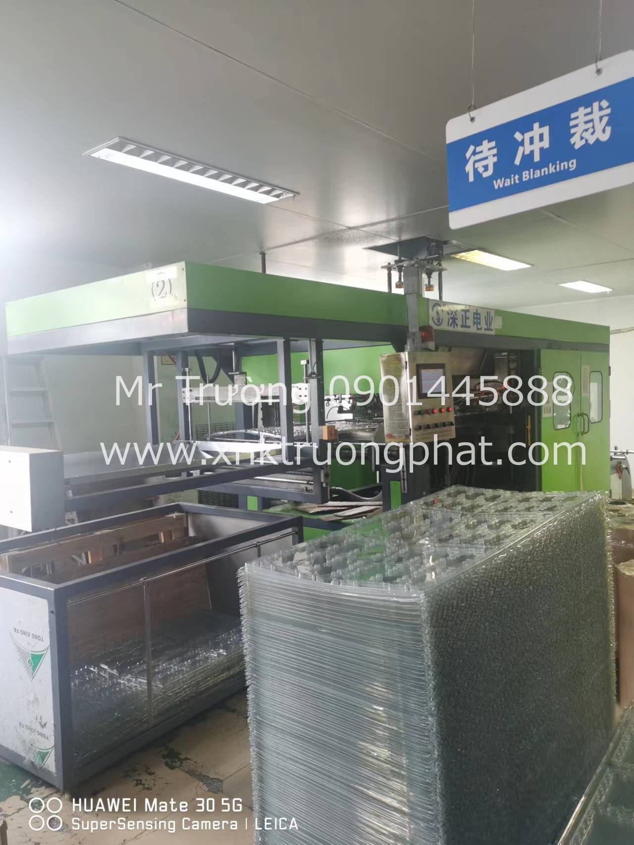 Cần thanh lý máy hút nhựa định hình mới 90%