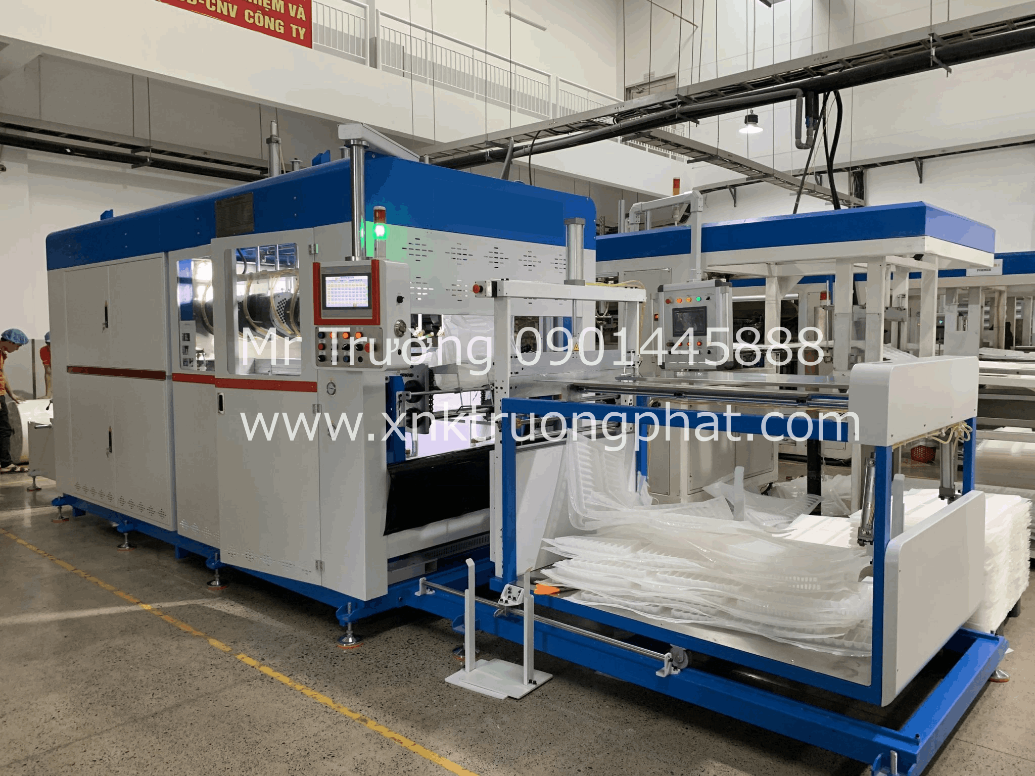 Lắp đặt dây chuyền máy hút định hình servo khổ rộng
