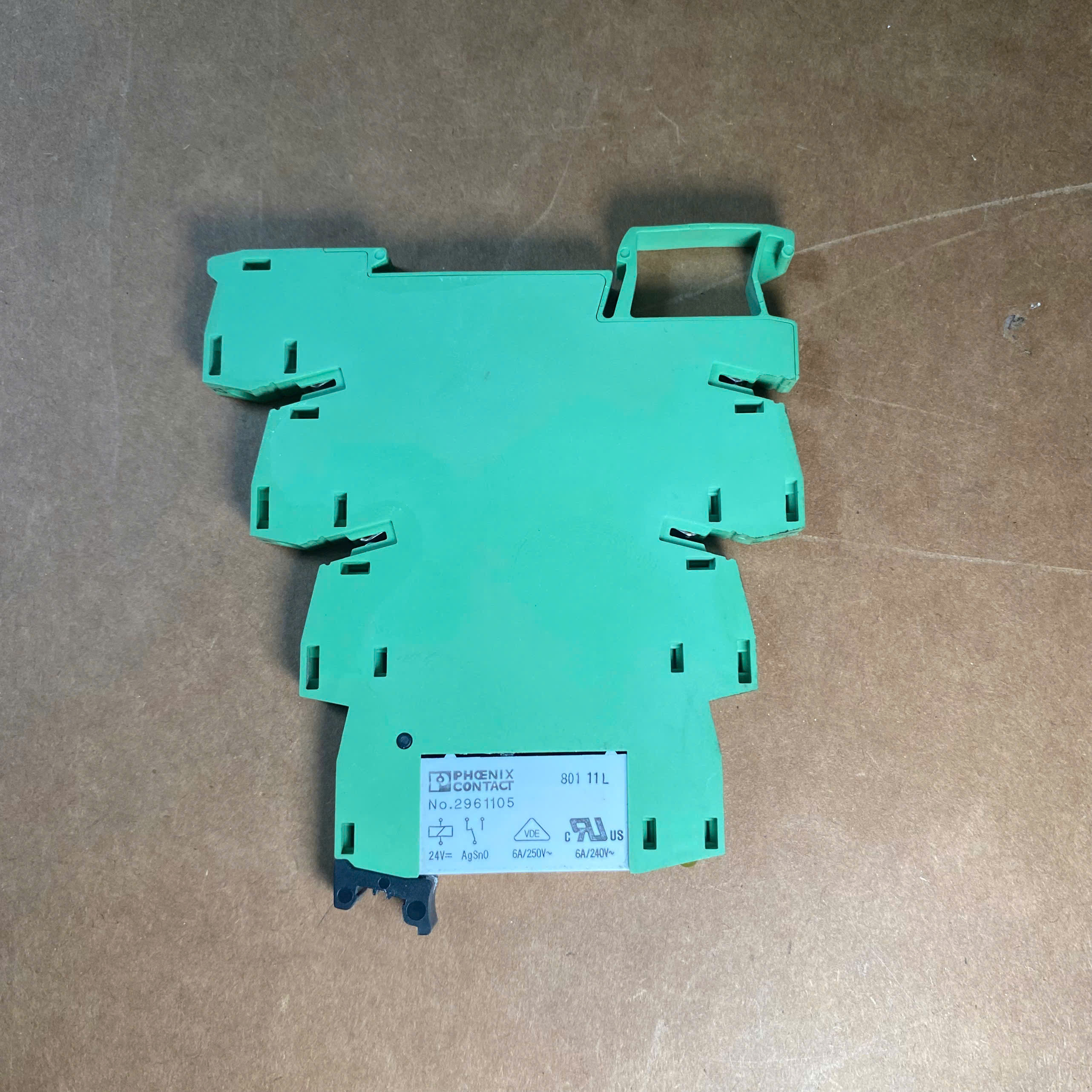 Relay trung gian Phoenix Contact 24VDC 6A