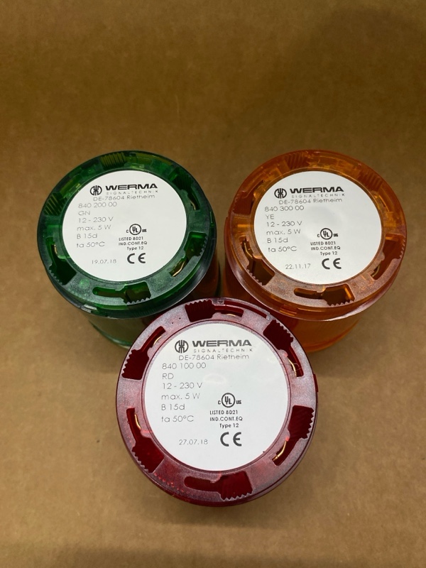 Hình ảnh thực tế sản phẩm Đèn tháp tín hiệu WERMA KombiSIGN 70 - góc nhìn tổng thể