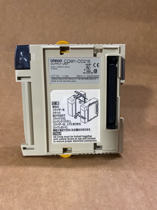 Hình ảnh thực tế module Omron CQM1-OD216 – góc nhìn 2