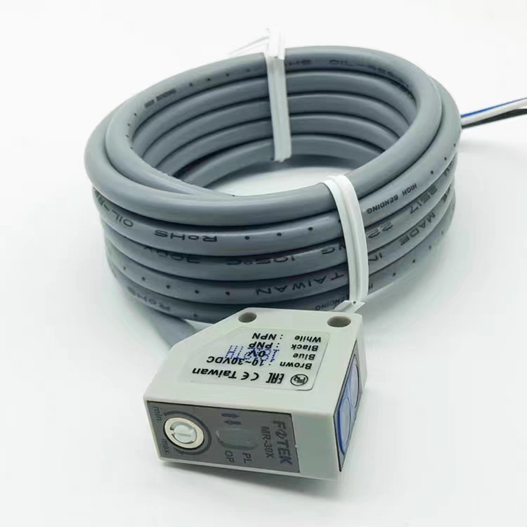 Hình ảnh thực tế FOTEK MR-30X Hình ảnh thực tế cảm biến quang FOTEK MR-30X