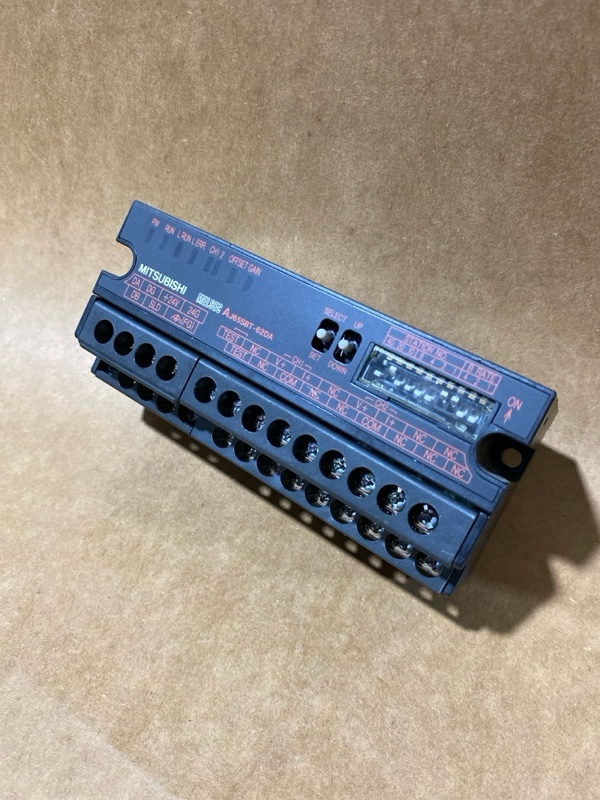 Hình ảnh thực tế sản phẩm AJ65SBT-62DA - góc nhìn tổng thể