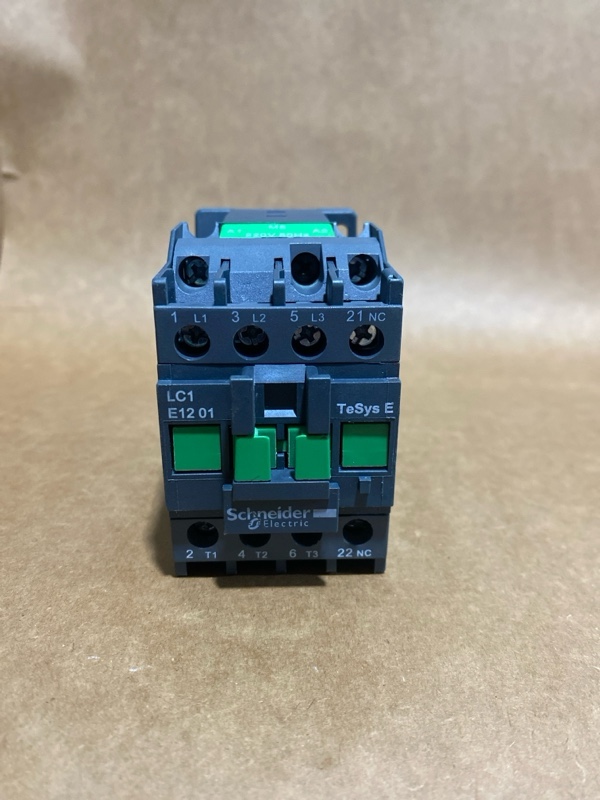 Hình ảnh contactor Schneider LC1E1201M6 mặt trước