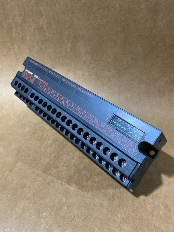 Hình ảnh thực tế sản phẩm Mitsubishi AJ65SBTB1-32T1 - chi tiết cận cảnh