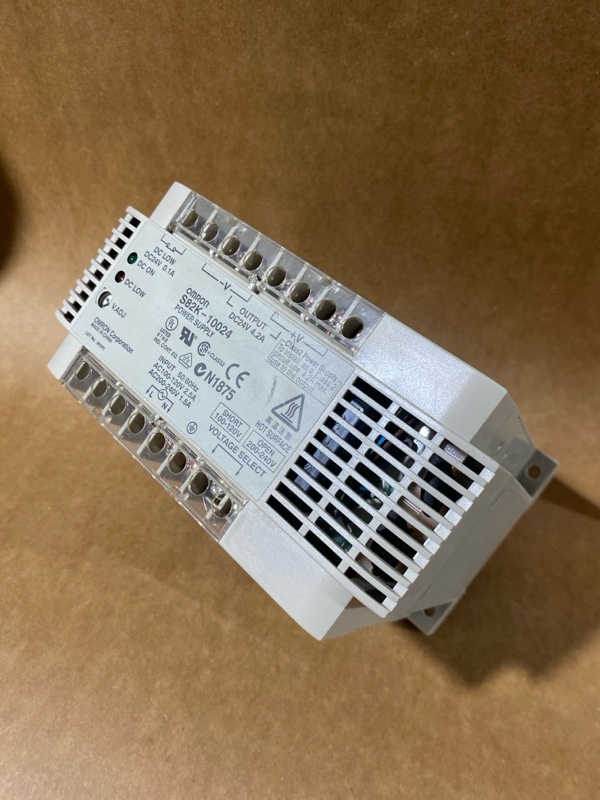 Chi tiết bộ nguồn Omron S82K-10024 24VDC 100W