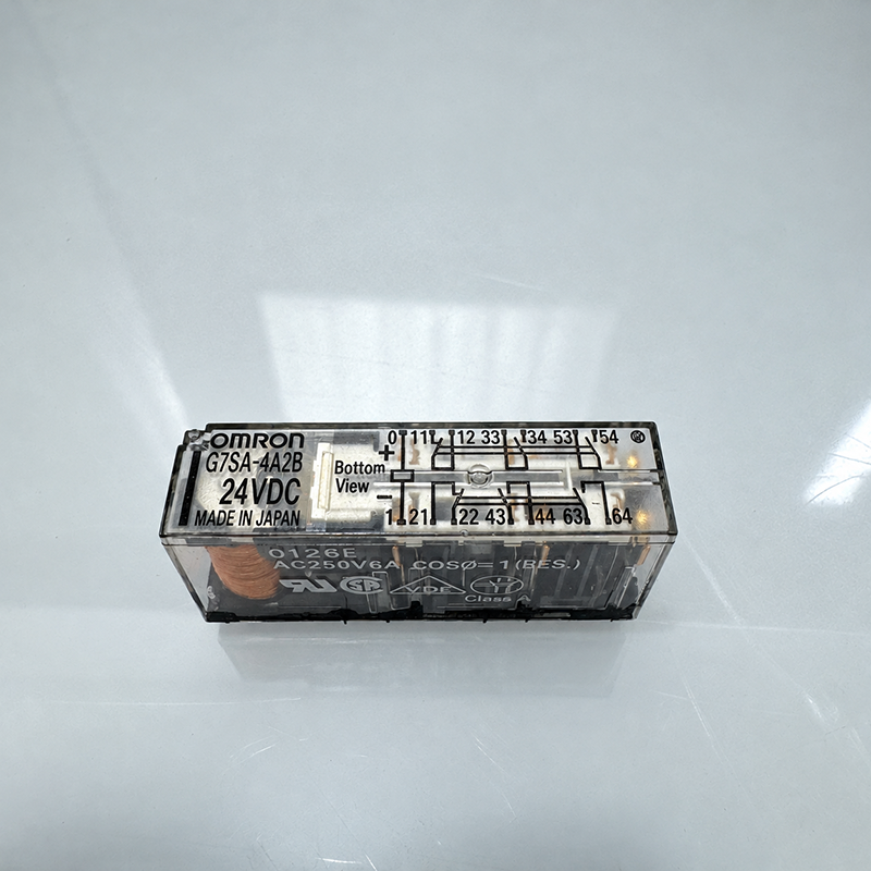 Rơ le an toàn Omron G7SA-4A2B 24VDC với sơ đồ terminal in trên vỏ trong suốt