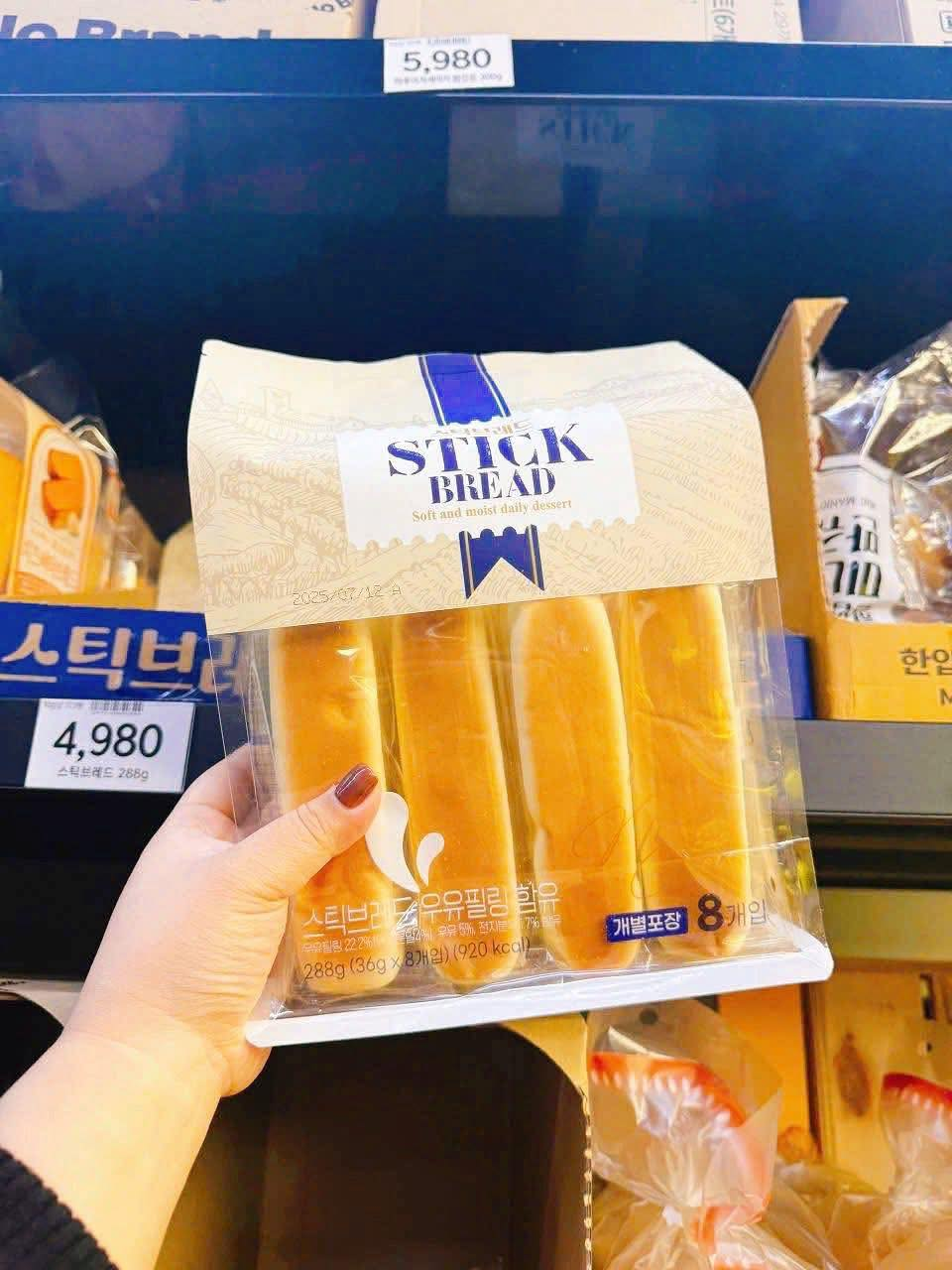 Bánh mì nhân kem Stick Bread