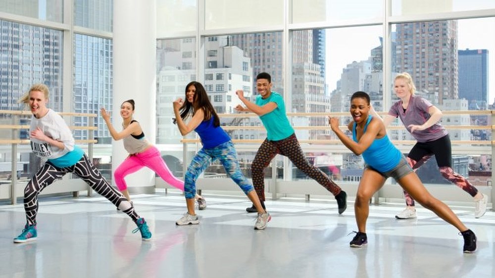 Hướng Dẫn Các Bài Tập Nhảy Zumba Tại Nhà Đơn Giản