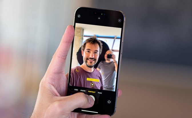 Chụp selfie chi tiết tốt nhưng kém rực rỡ