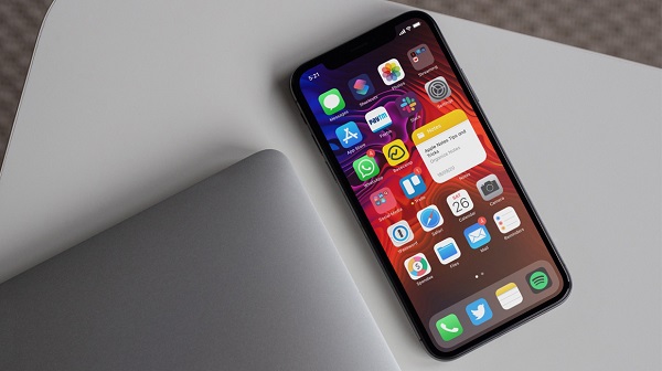 Nguyên nhân khiến cảm ứng iPhone bị loạn