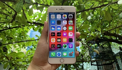 Cấu hình mạnh mẽ với con chip Apple A10