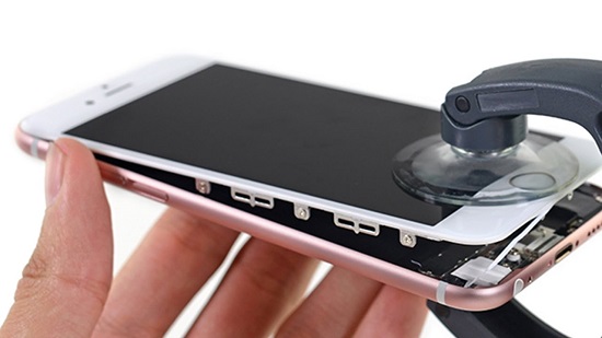 Chọn địa điểm thay màn hình điện thoại iPhone uy tín