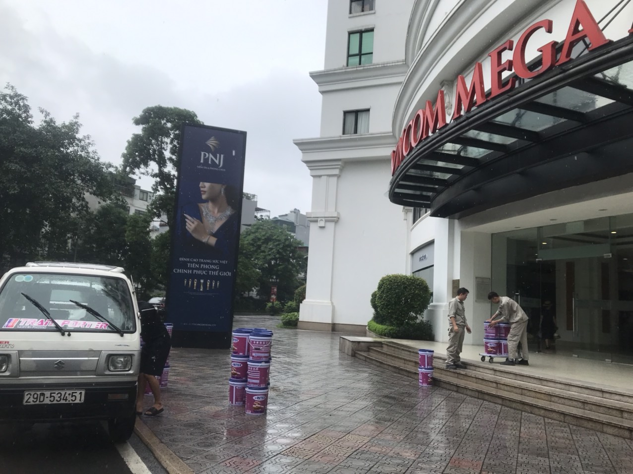 Tinh thần INTEX