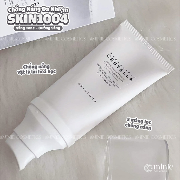 Kem Chống Nắng Phổ Rộng Dưỡng Ẩm SKIN1004 Madagascar Centella Hyalu-Cica Water-Fit Sun Serum SPF50+ PA++++ 50ml