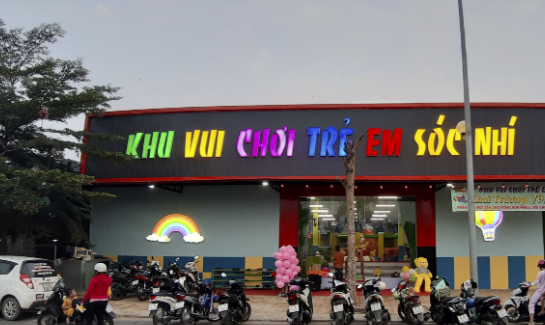 8 lý do tại sao cần đầu tư biển hiệu ngoài trời chất lượng cao cho khu vui chơi giải trí  ?