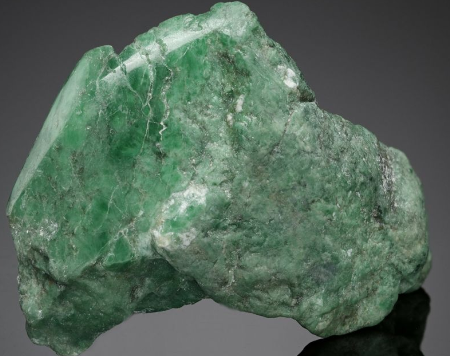 Tác Dụng của đá Ngọc Bích trong phong thủy_Tại sao được sử dụng trong phong thủy ?