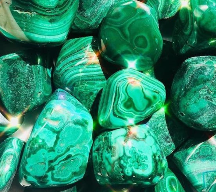Đá Malachite: Cách Nhận Biết, Lựa Chọn Và Bảo Quản Đá Quý Từ Thiên Nhiên