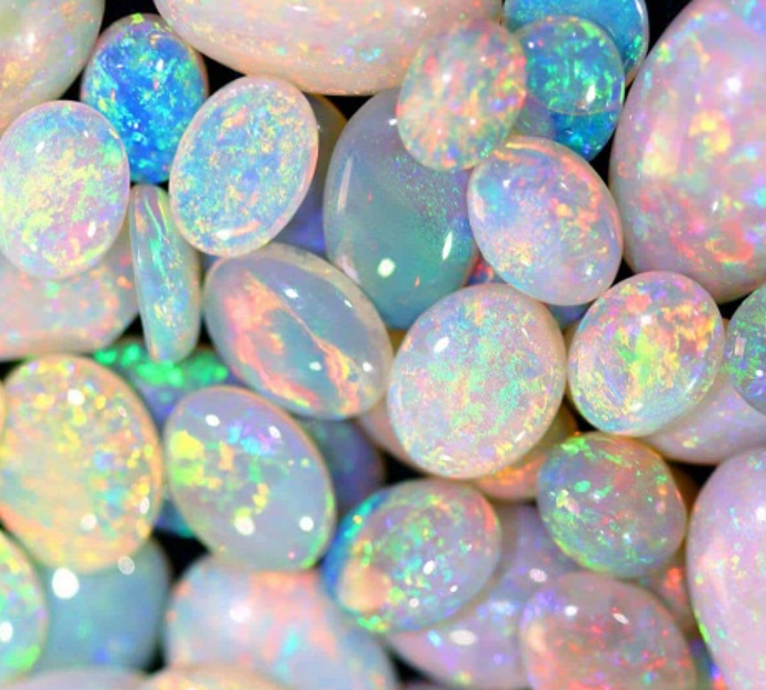 Tại Sao Đá Opal Lại Được Mệnh Danh Là 