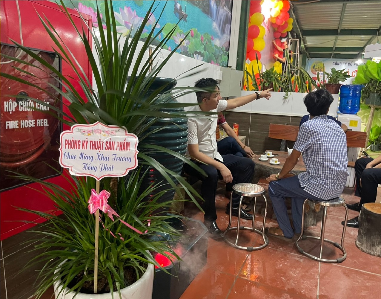 Tại sao trong vận 9 từ năm 2024- năm 2043 phương vị Đông Nam trong gia đình và các cơ sở kinh doanh nên đặt nước ?