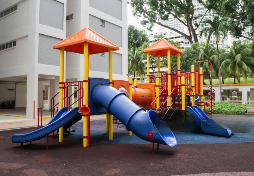 Thi công sân chơi liên hoàn cầu trượt trọn gói