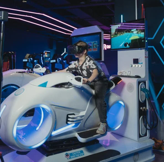 🏎️ Trải Nghiệm Như F1: VR Đua Xe Khiến Khách Phải Quay Lại Lần 2