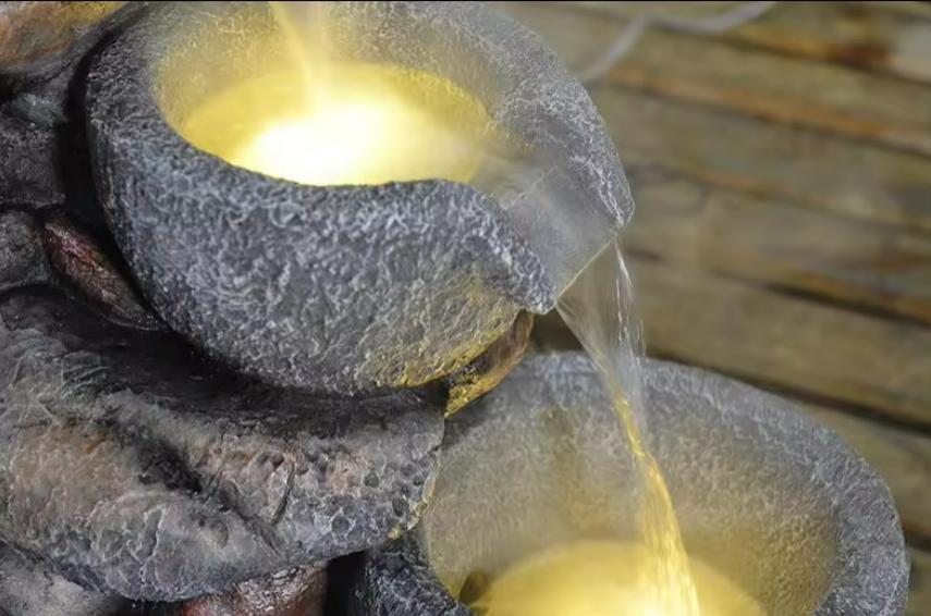 Đài phun nước xếp tầng phong thủy may mắn tài lộc