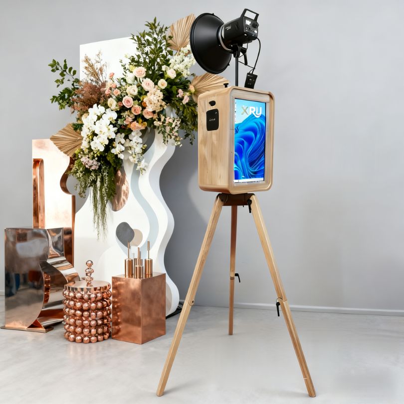 Máy Photo Booth PTBKB12 – Thiết Kế Cao Cấp Cho Tiệc Cưới & Sự Kiện | Dochoikinhbac