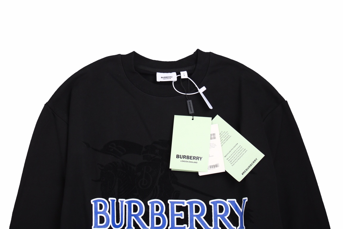Burberry war top horse sweater