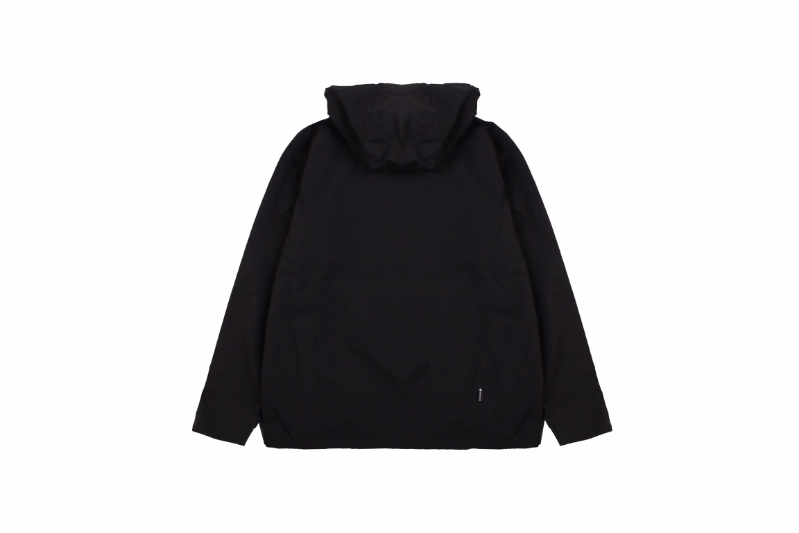 Kolon simple small label hooded jacket black