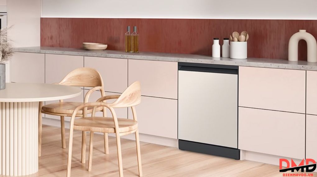 Máy rửa bát âm tủ và độc lập khác gì nhau?