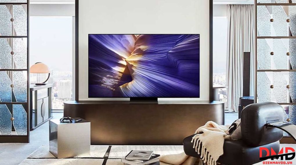 Tivi 77 inch