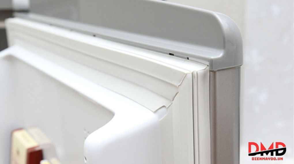 Tủ lạnh bị đọng nước - Nguyên nhân và cách xử lý