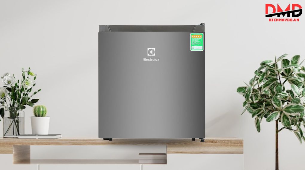 Tủ lạnh Electrolux 45 lít EUM0500AD-VN
