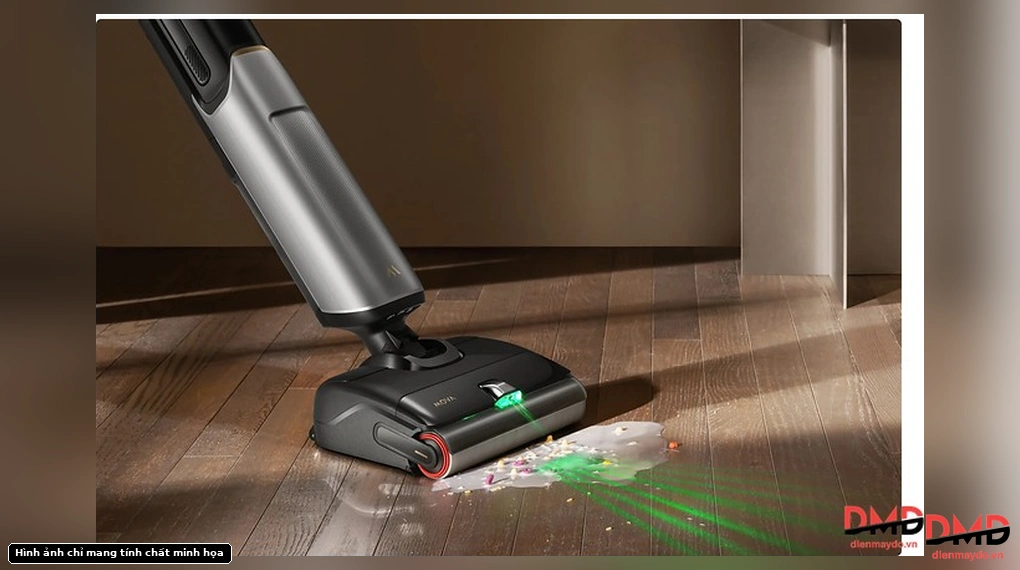 Close-up of Máy hút bụi lau nhà Mova X4 Pro floor head cleaning a wet spill on wooden floor