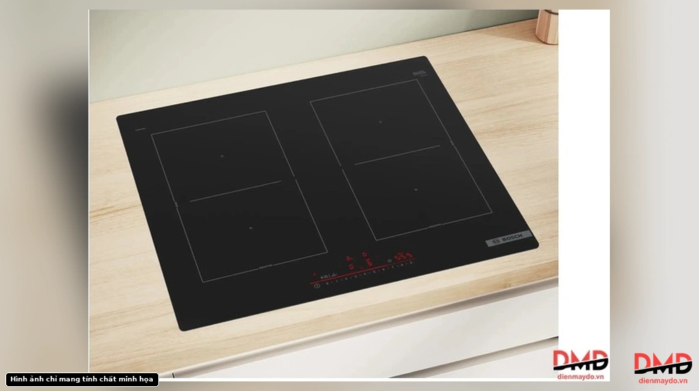 Angled view of Bếp từ 4 vùng nấu Bosch PVQ61RHB1E installed in a light wood countertop