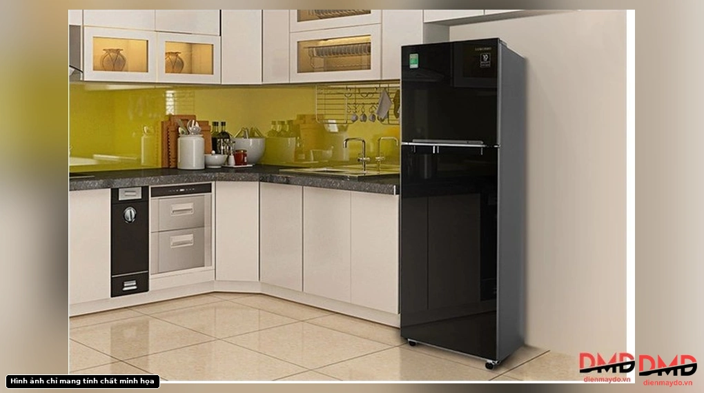 Tủ lạnh Samsung Inverter 256 lít RT25M4032BU/SV in a kitchen environment
