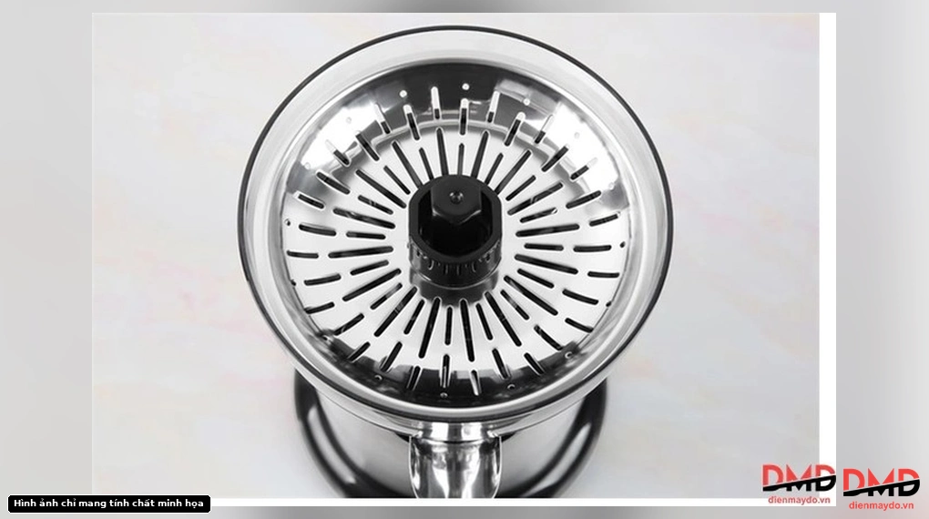 Top view of the strainer on Máy vắt cam Sharp EJ-J130-ST