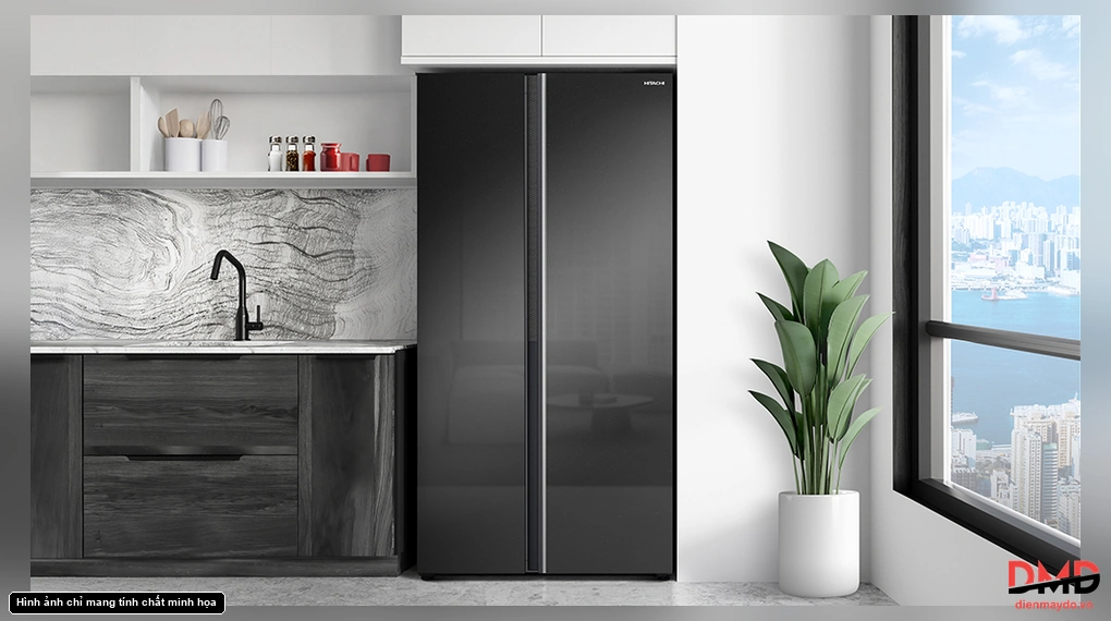 Tủ lạnh hai cửa màu tối với tay cầm dài