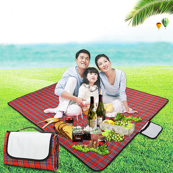 Thảm dã ngoại, bạt trải picnic họa tiết caro chống thấm nước gấp gọn tiện lợi K148