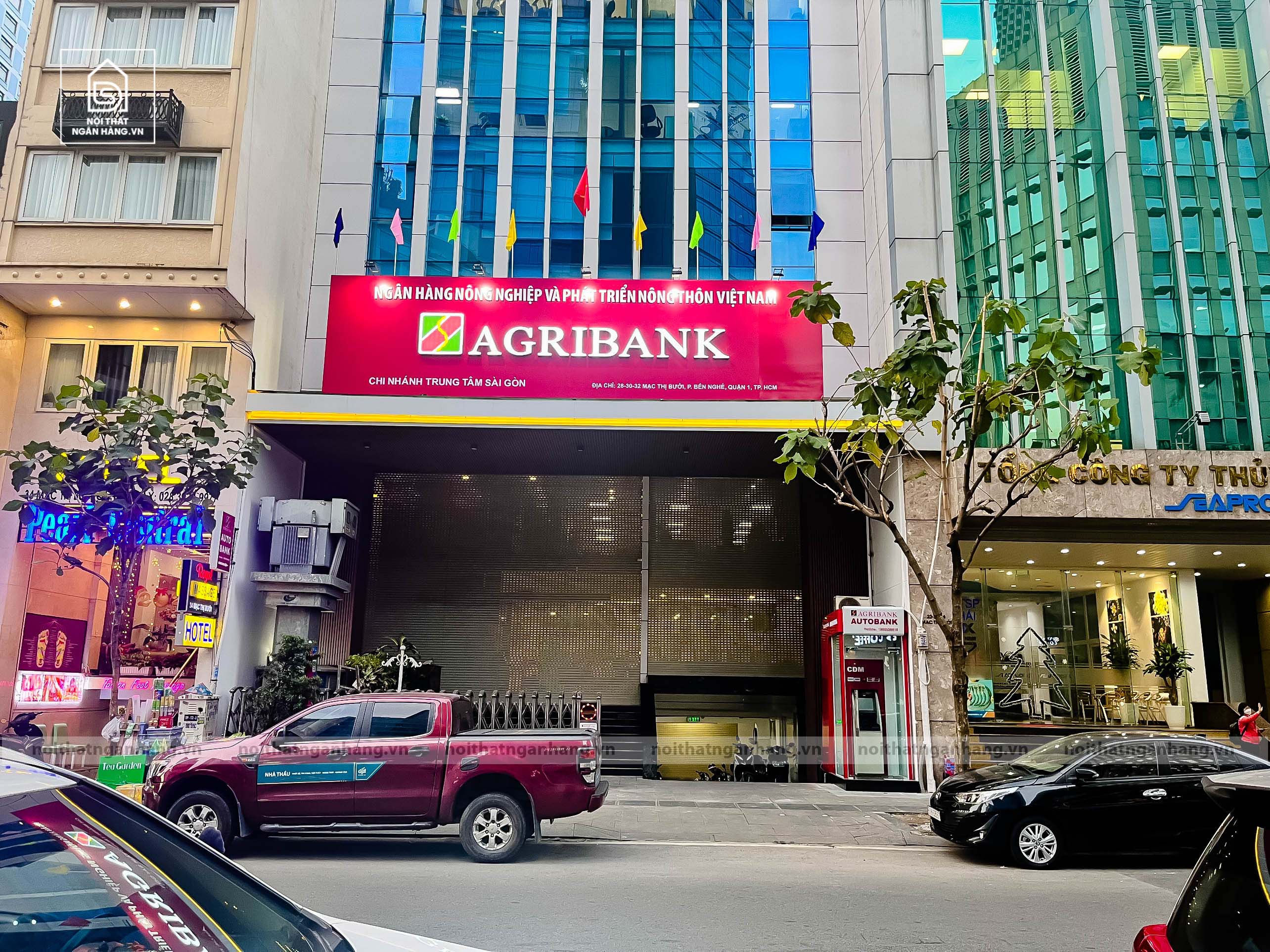 Biển bảng nhận diện thương hiệu, cải tạo xây dựng cho chi nhánh Agribank Trung Tâm Sài Gòn