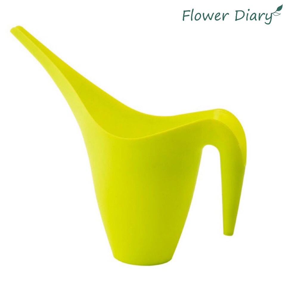 Bình nước có vòi dài thể tích 1L