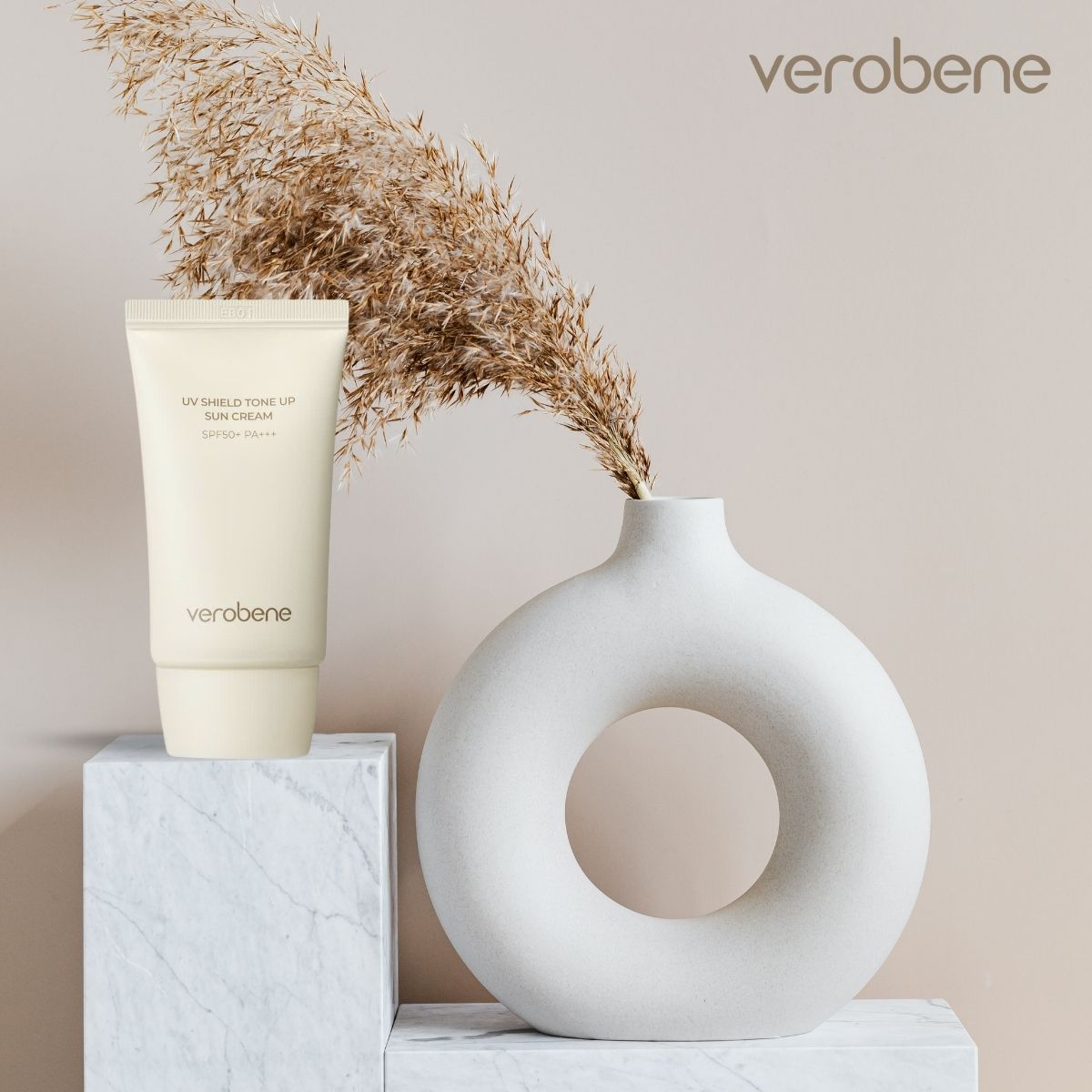 KEM CHỐNG NẮNG NÂNG TONE VEROBENE UV SHIELD TONE UP SUN CREAM SPF50+ PA+++