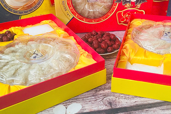 Tặng quà gì cho sếp nữ? 4 món quà không thể bỏ qua