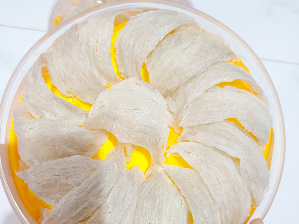 Yến rút lông khô nguyên tổ là gì?