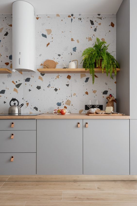 Decal bếp và những lưu ý khi sử dụng