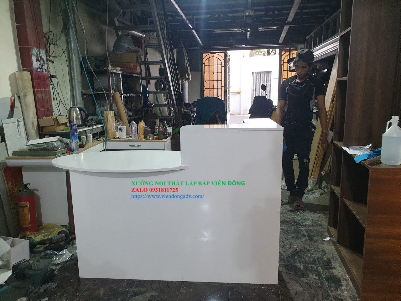 Quầy tiếp tân