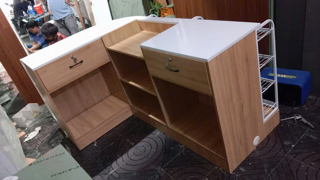 Quầy tiếp tân